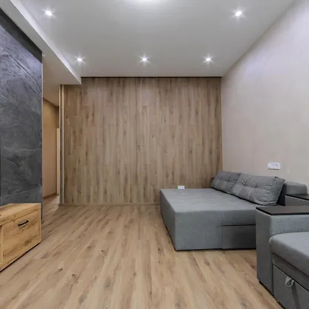Apartment 3-кімнатні, метро університет Kyiv